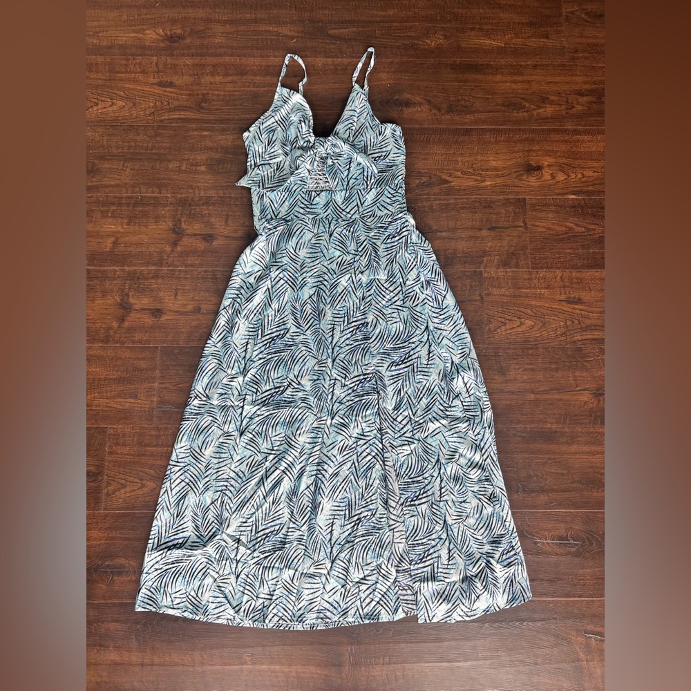 Elegant Leaf Print Dress